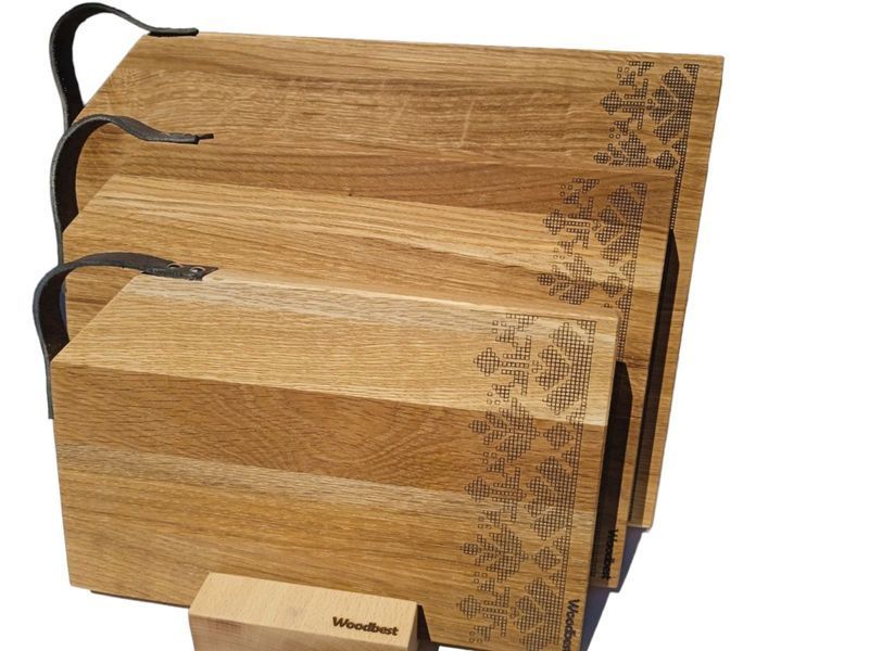 Набор кухонных деревянных разделочных досок  Woodbest на подставке и с принтом "Вышиванка" А-1035 фото